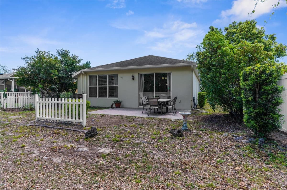 14581 WAKE ROBIN DRIVE — photo 32 of 46