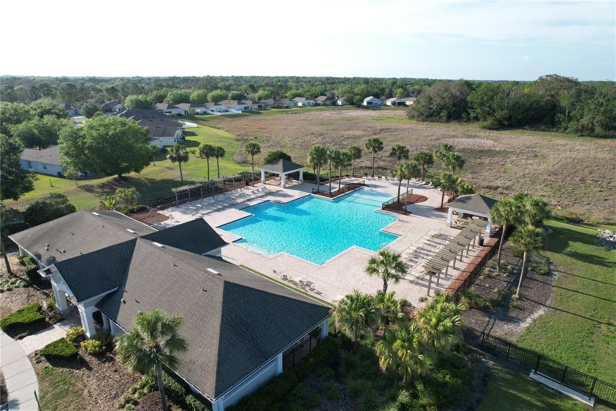 14581 WAKE ROBIN DRIVE — photo 45 of 46