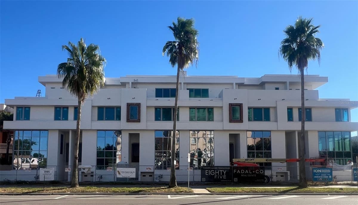85 DAVIS BOULEVARD — photo 1 of 21