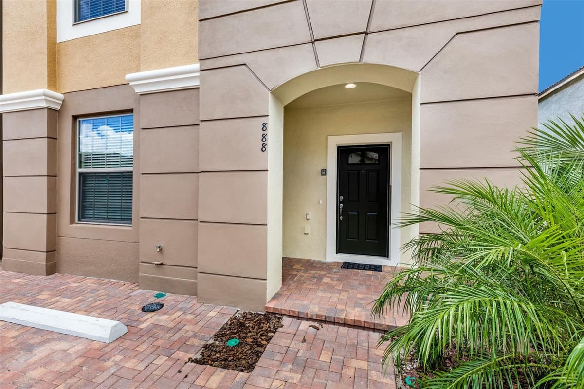 8887 GENEVE COURT — photo 2 of 33