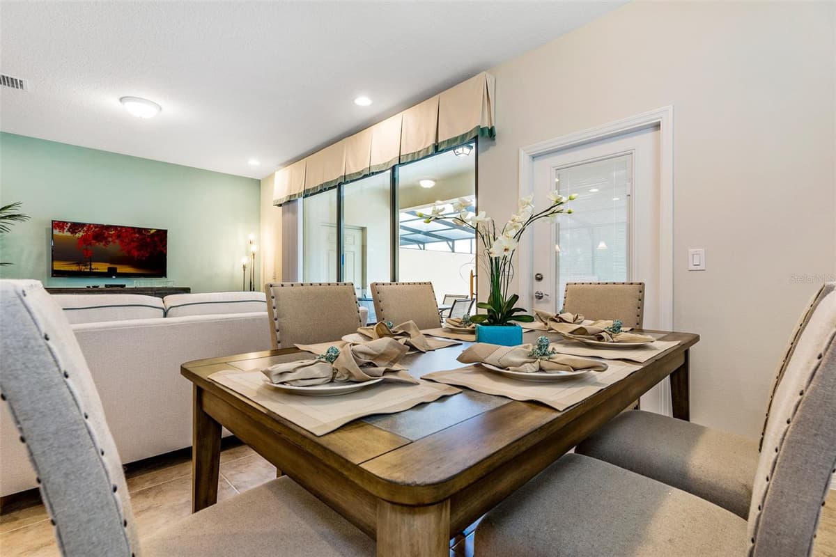 8887 GENEVE COURT — photo 7 of 33