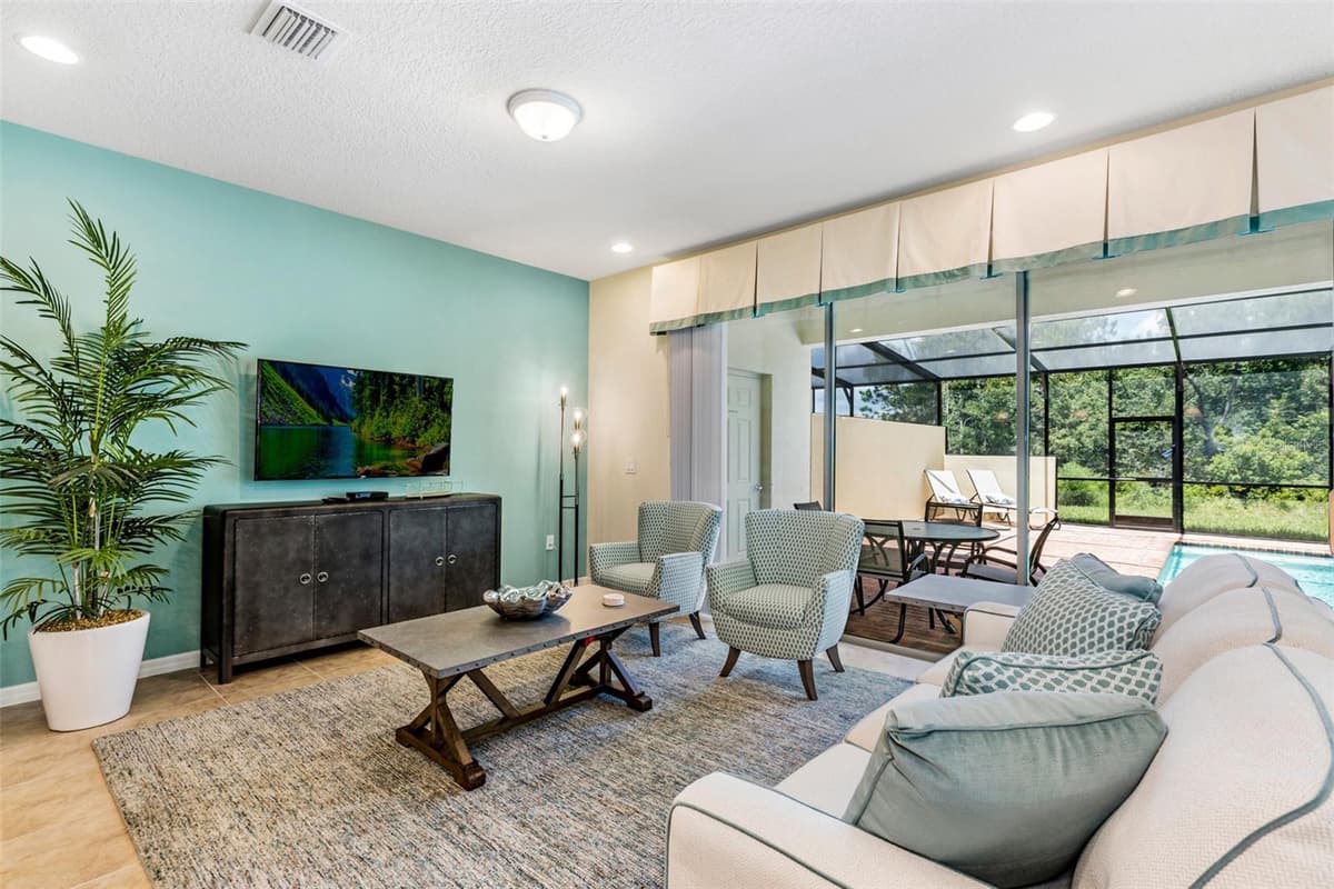 8887 GENEVE COURT — photo 3 of 33