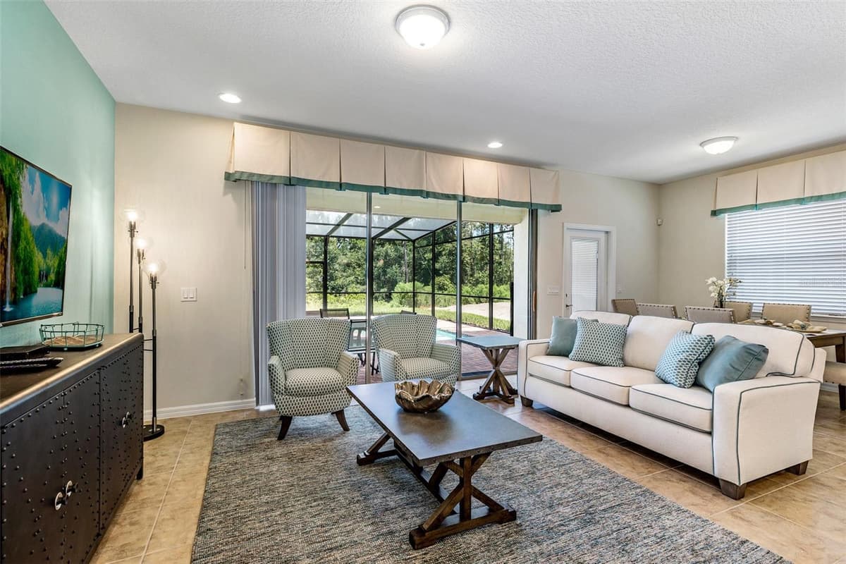 8887 GENEVE COURT — photo 4 of 33