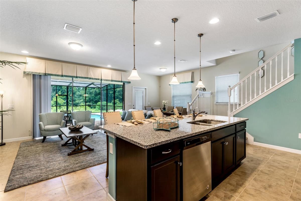 8887 GENEVE COURT — photo 12 of 33