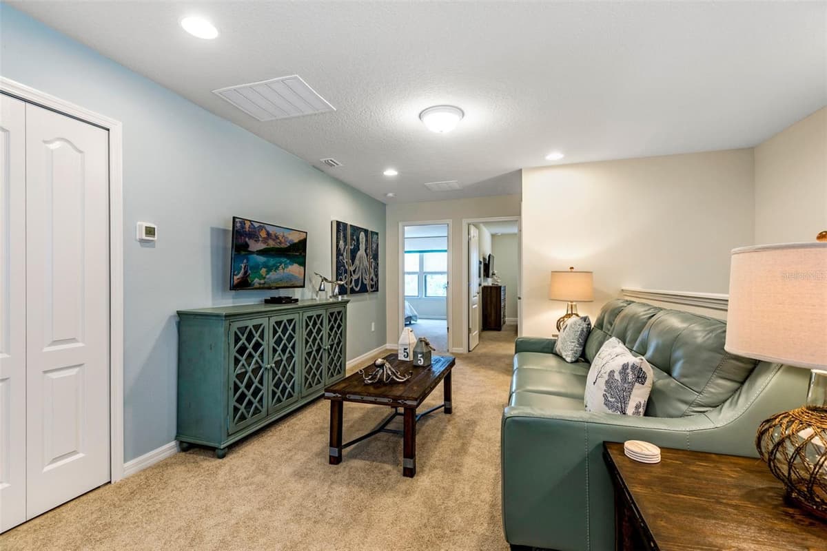 8887 GENEVE COURT — photo 13 of 33