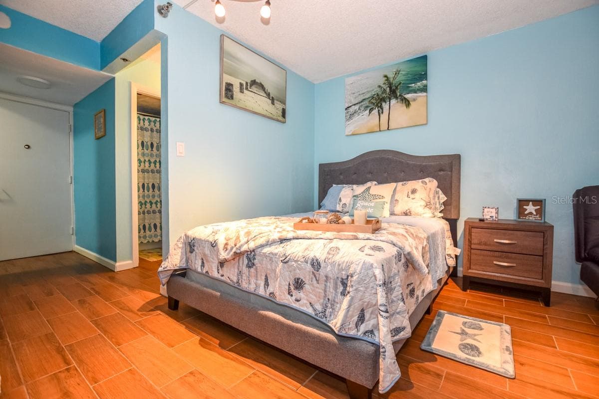 313 S. ATLANTIC AVE — photo 5 of 16