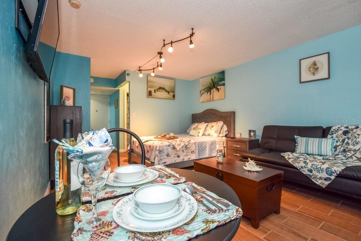 313 S. ATLANTIC AVE — photo 7 of 16