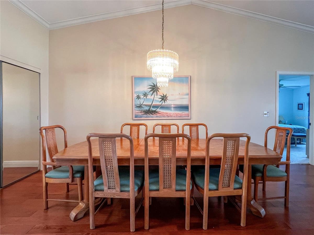 3805 CATALINA DRIVE — photo 9 of 44