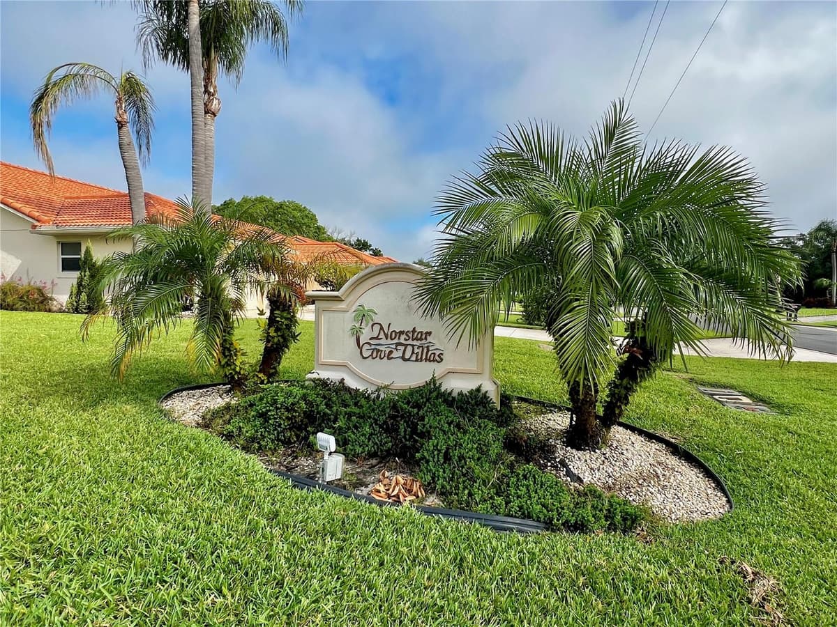3805 CATALINA DRIVE — photo 36 of 44