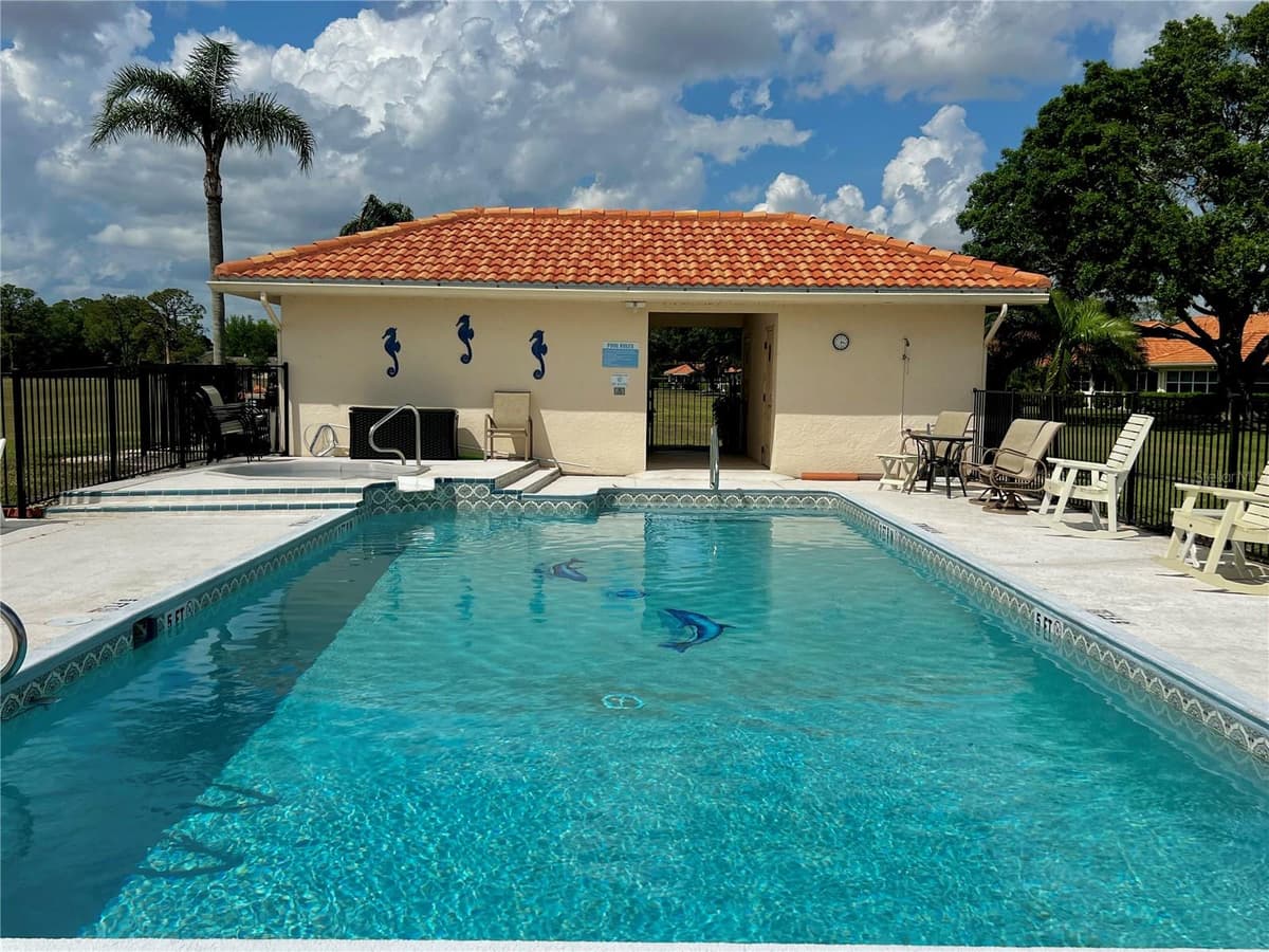 3805 CATALINA DRIVE — photo 3 of 44