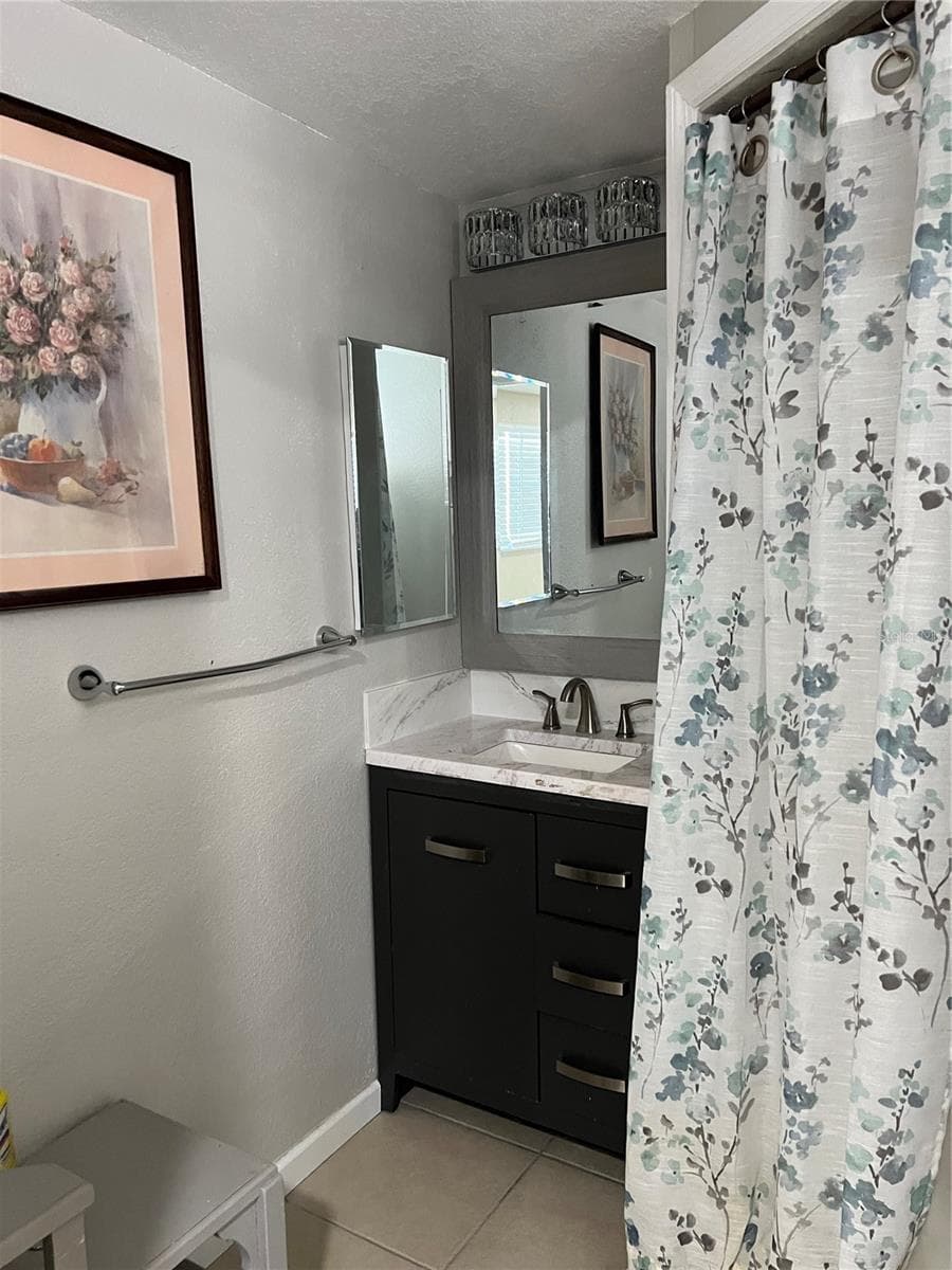 705 CRESTVIEW CIRCLE — photo 11 of 28