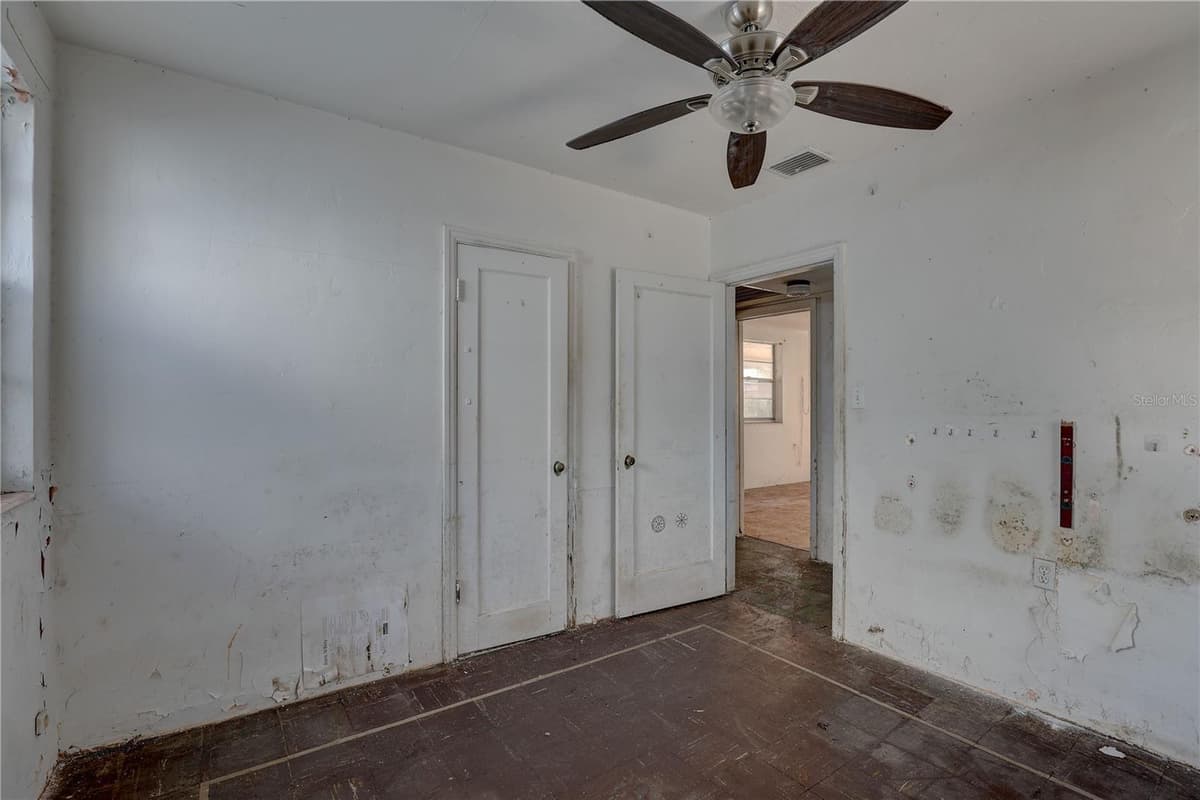440 BAYSHORE DRIVE — photo 19 of 45