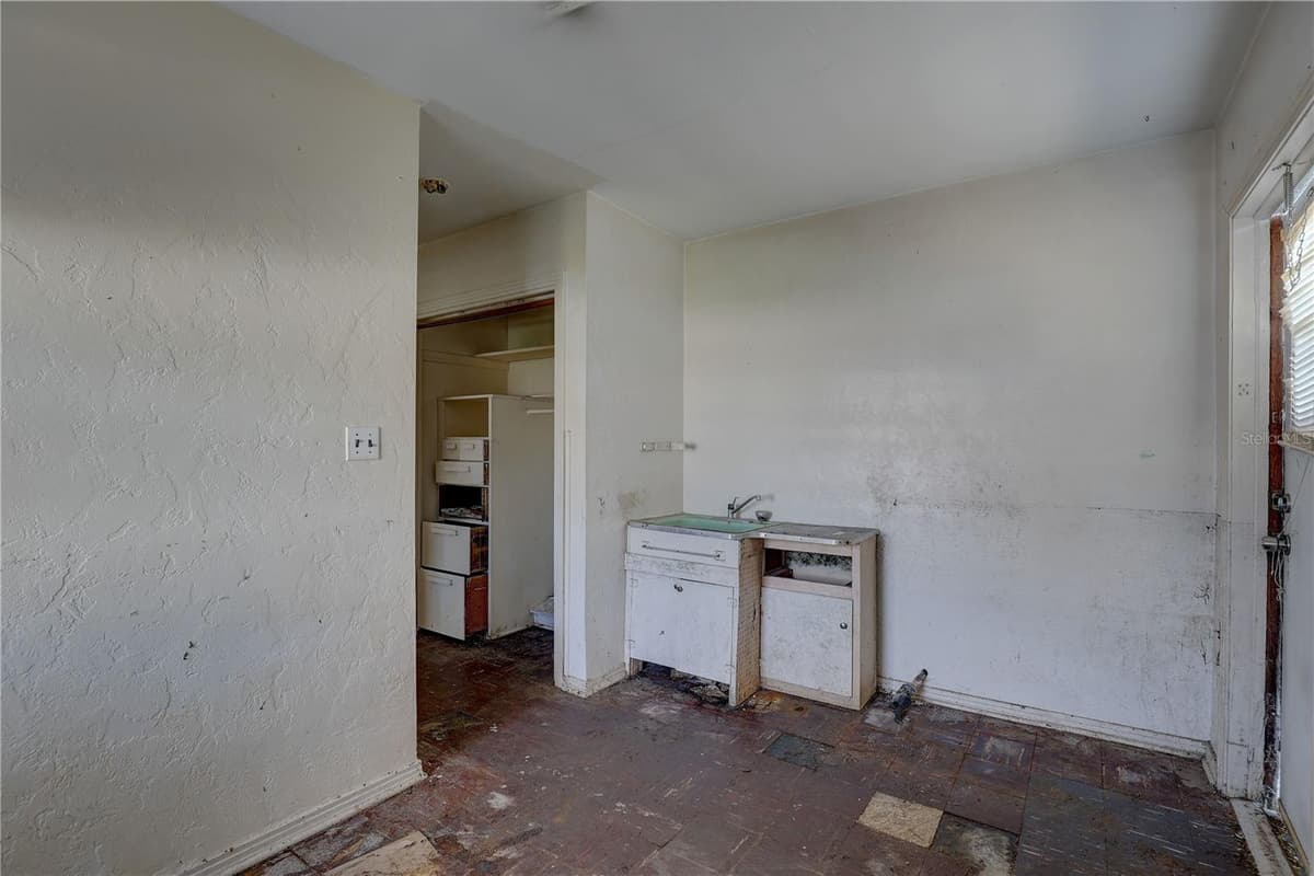 440 BAYSHORE DRIVE — photo 25 of 45