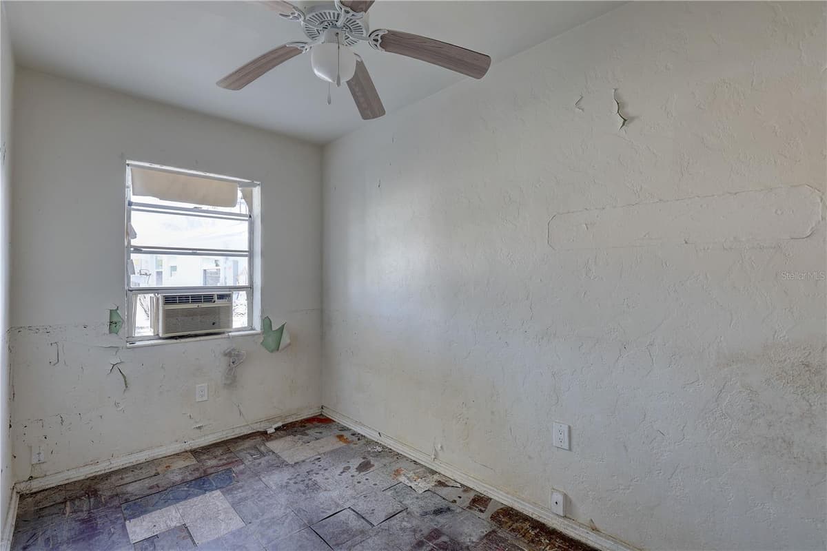 440 BAYSHORE DRIVE — photo 30 of 45