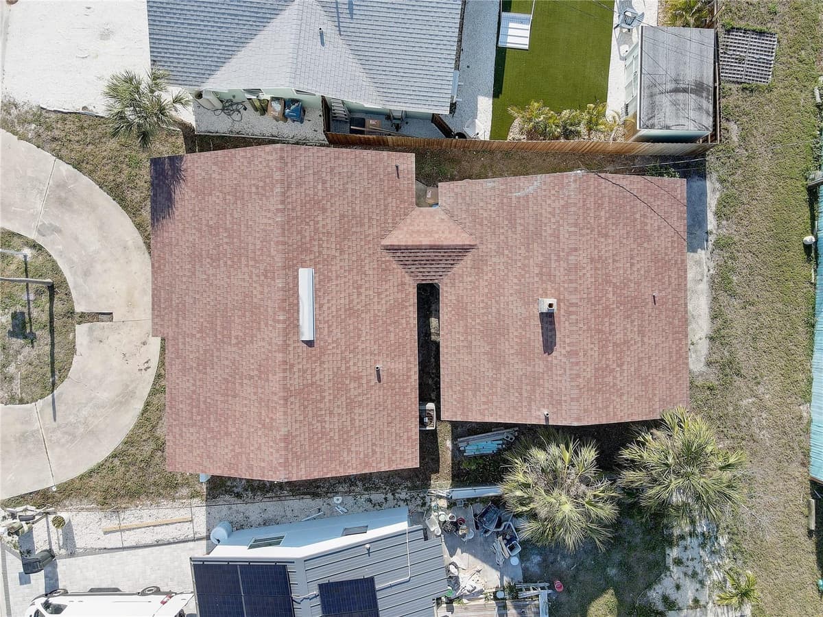 440 BAYSHORE DRIVE — photo 3 of 45