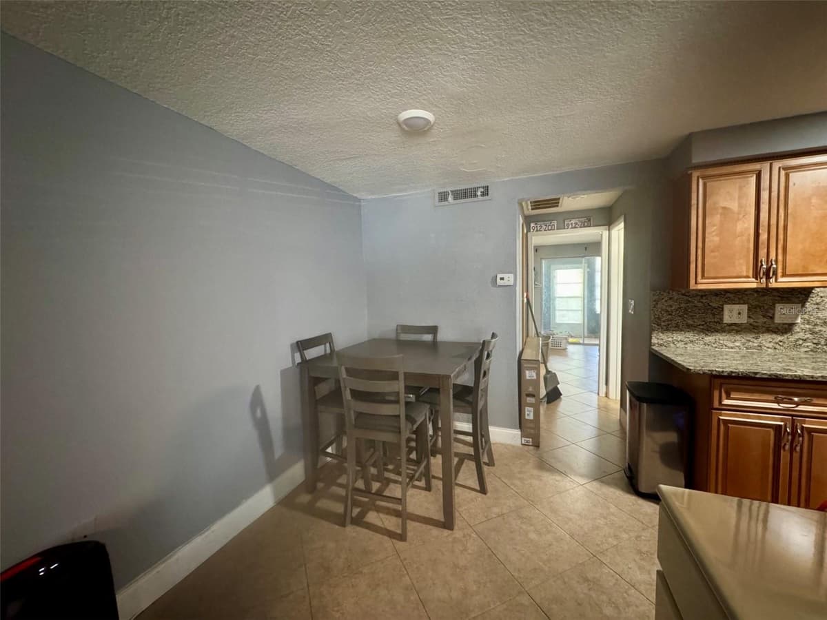 4235 SHELDON PLACE — photo 5 of 15
