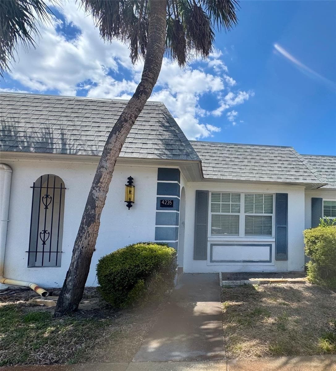 4235 SHELDON PLACE — photo 1 of 15