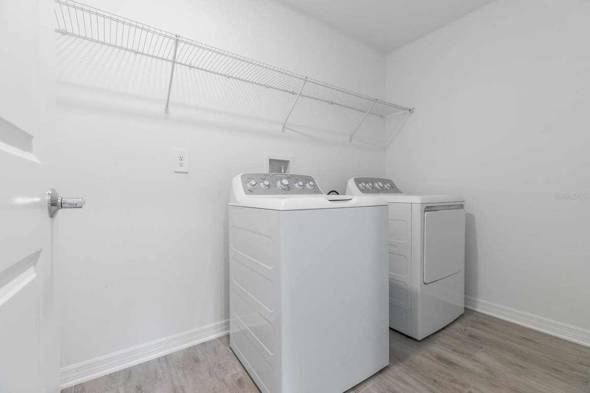 367 ESTATES COURT — photo 13 of 15