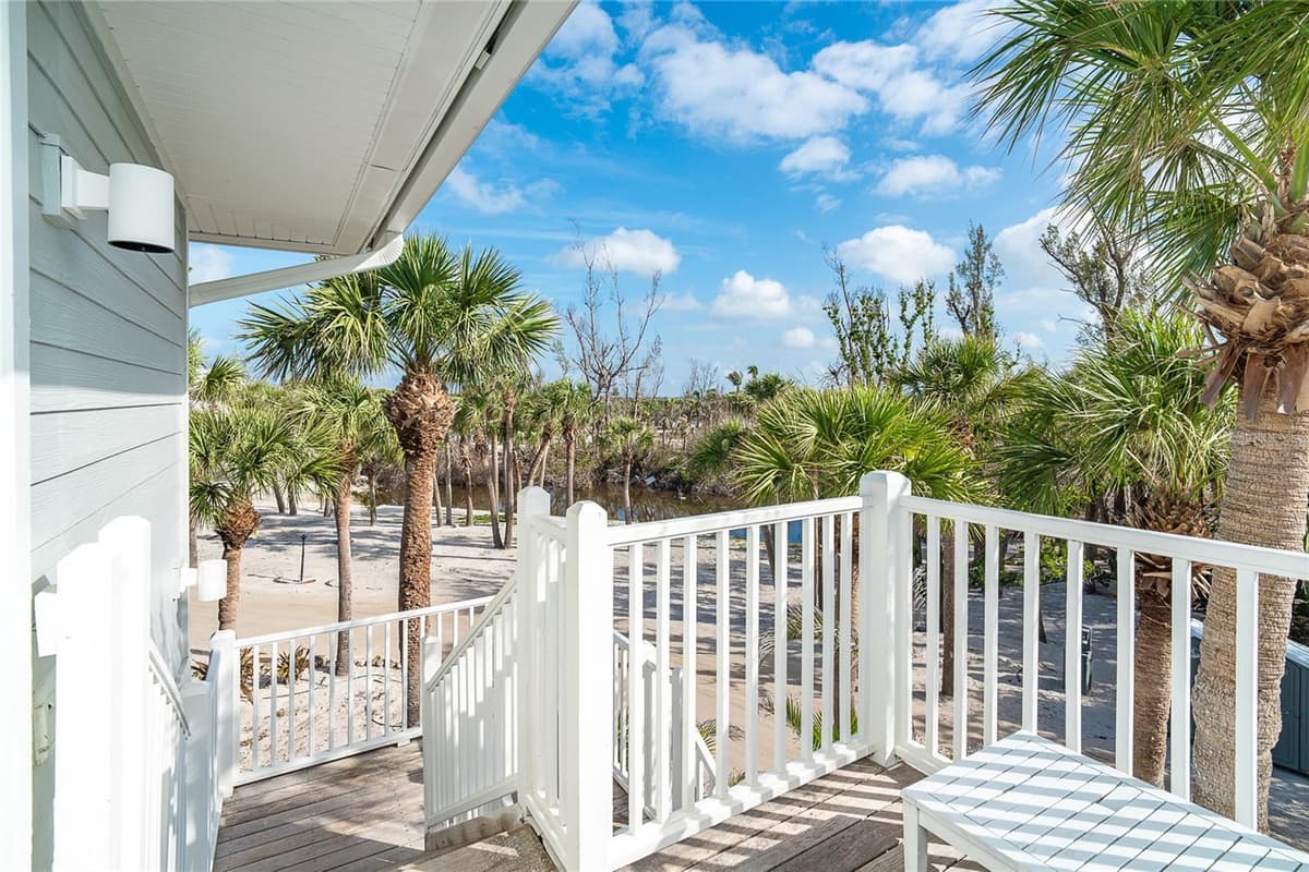 7536 PALM ISLAND DRIVE — photo 6 of 38