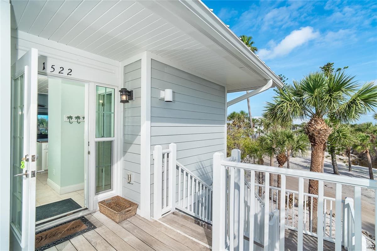 7536 PALM ISLAND DRIVE — photo 5 of 38