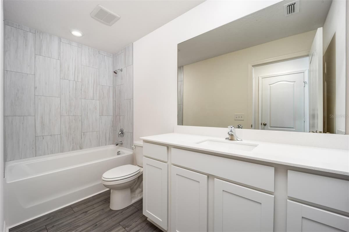 3208 SEVILLE STREET — photo 12 of 14