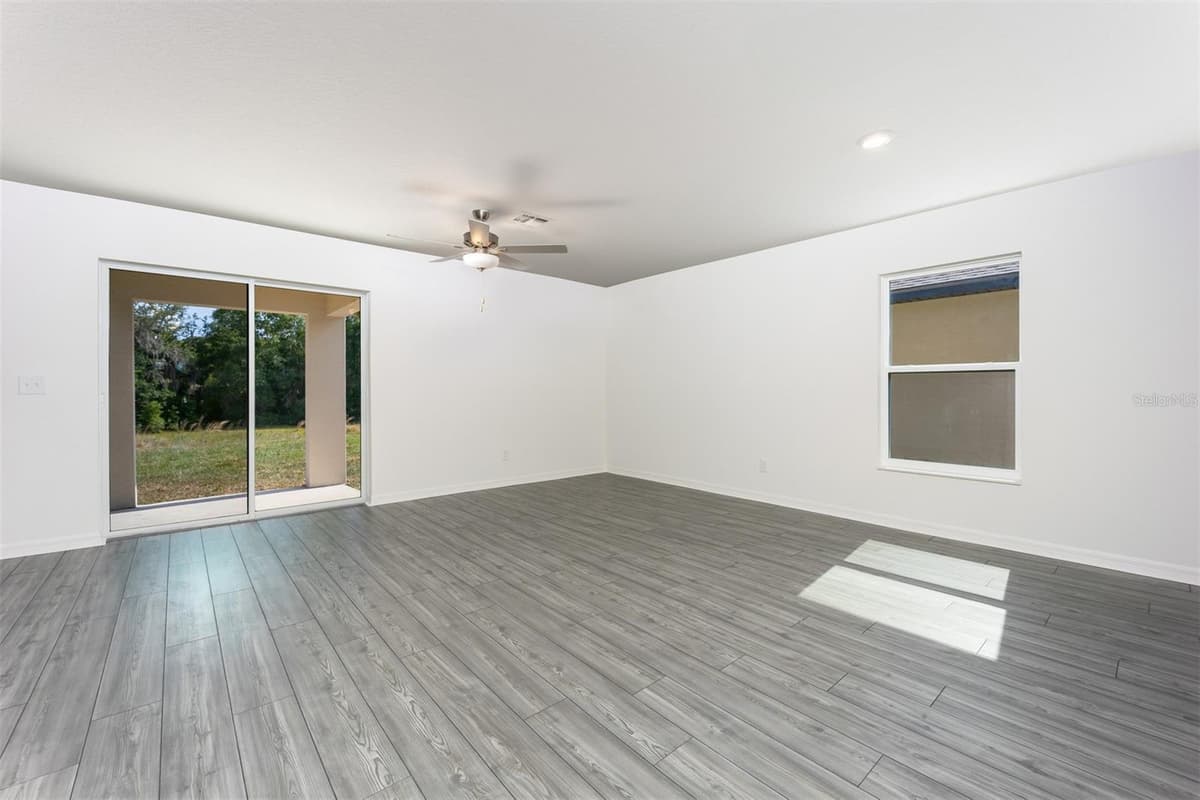 3208 SEVILLE STREET — photo 7 of 14