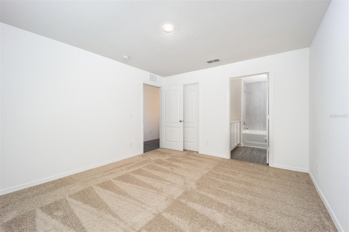 3208 SEVILLE STREET — photo 9 of 14