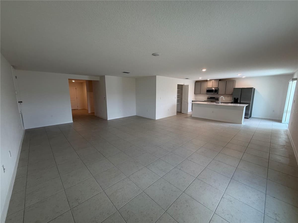 114 TULIP LANE — photo 4 of 30