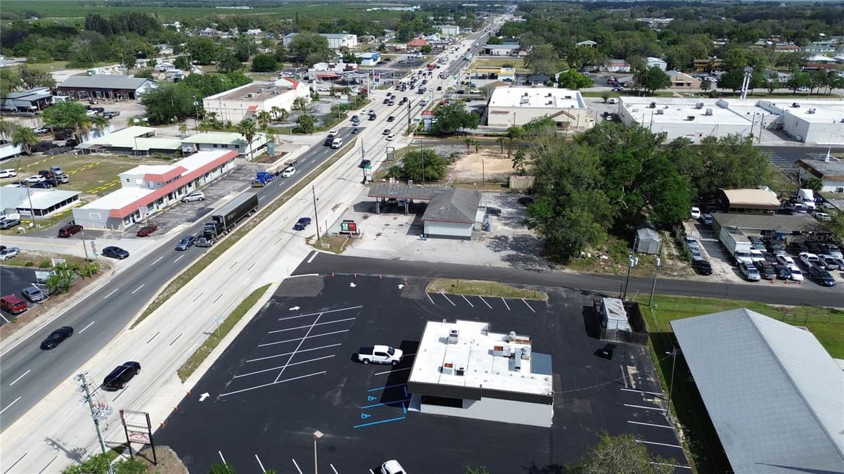 201 US HIGHWAY 27 — photo 8 of 21