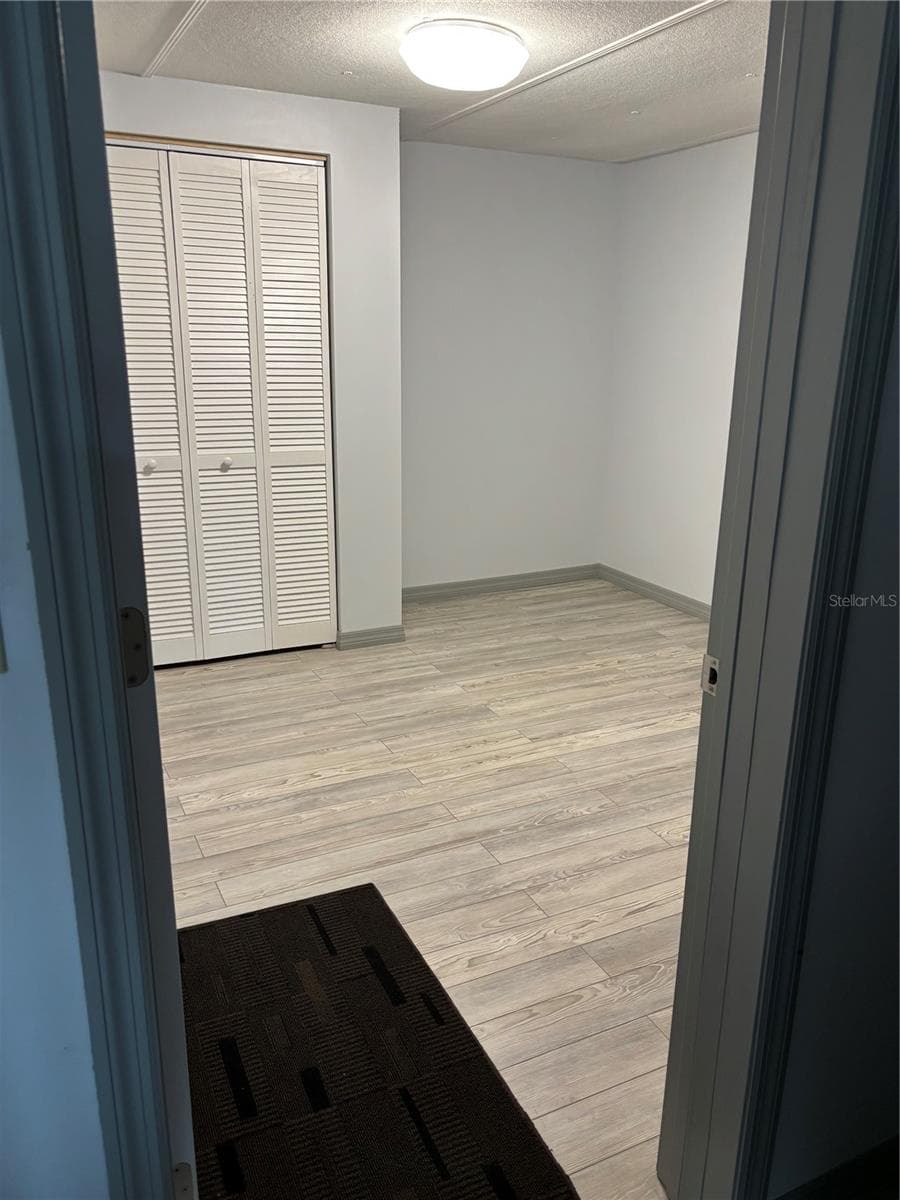 130 OAK TREE DRIVE — photo 13 of 32