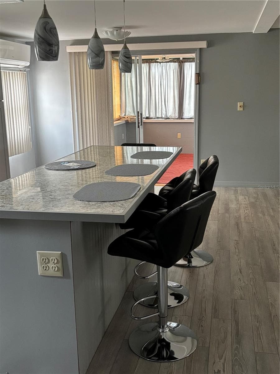 130 OAK TREE DRIVE — photo 7 of 32