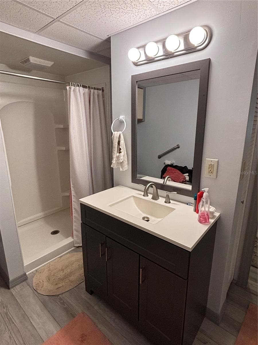 130 OAK TREE DRIVE — photo 11 of 32