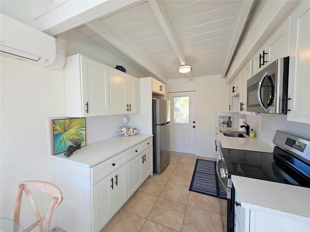 1270 GULF BOULEVARD — photo 19 of 20