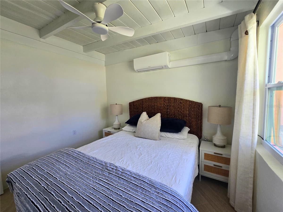 1270 GULF BOULEVARD — photo 8 of 20