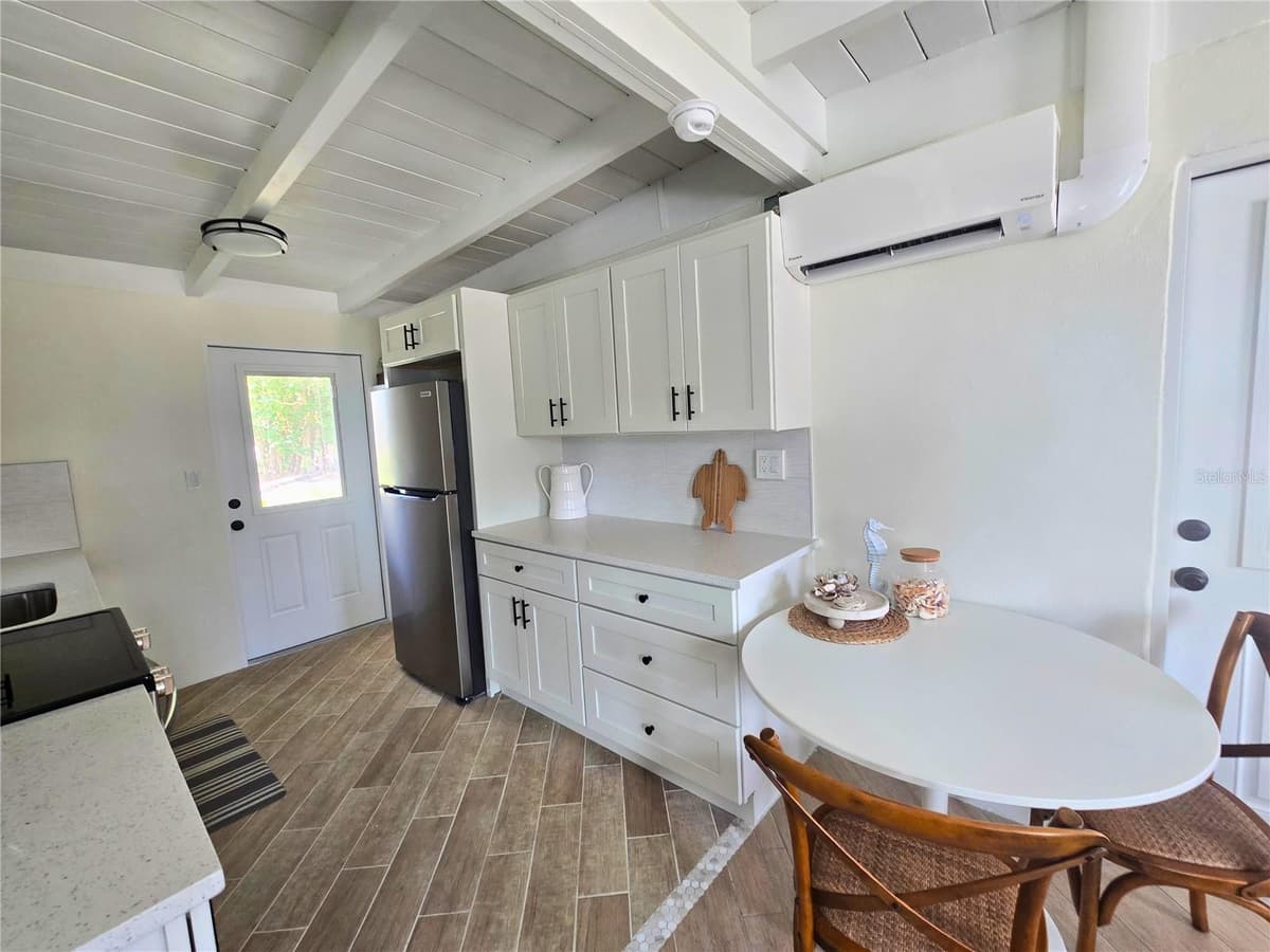 1270 GULF BOULEVARD — photo 4 of 20