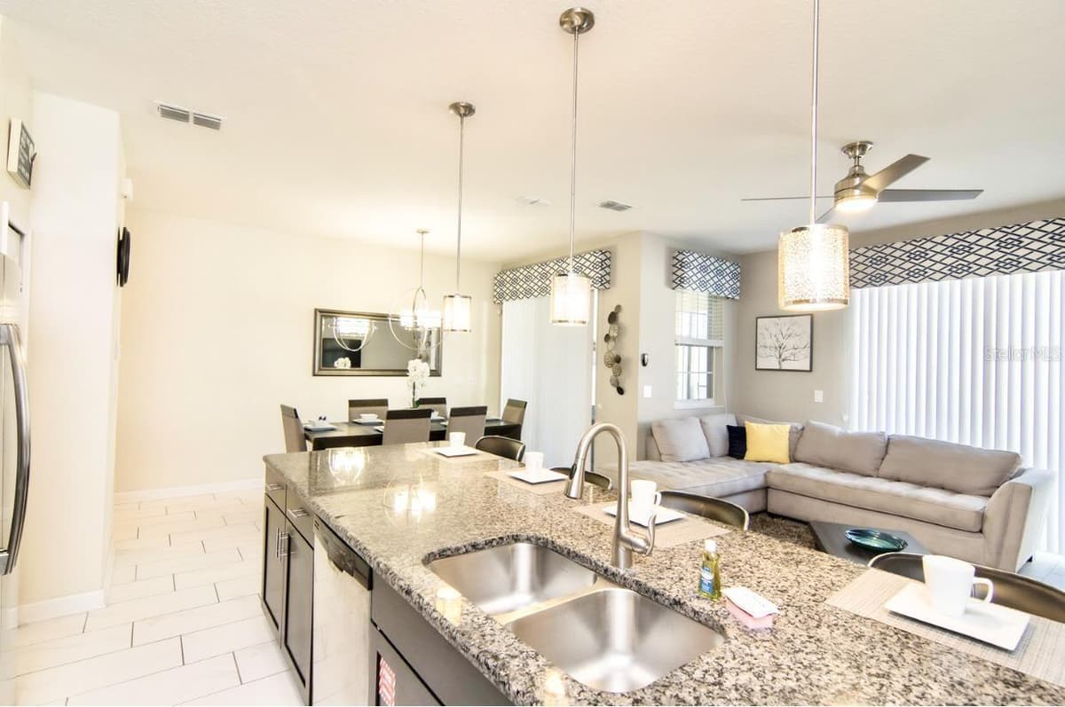 4888 ROMEO CIRCLE — photo 14 of 44