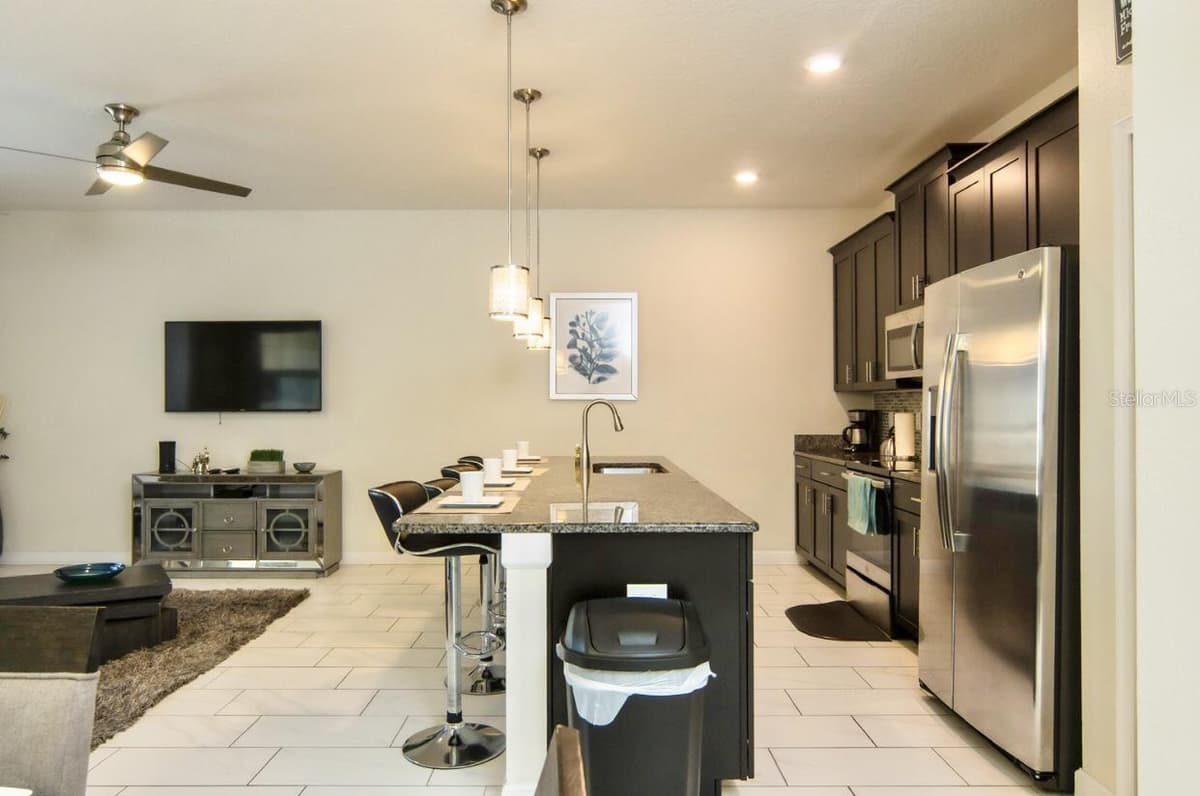 4888 ROMEO CIRCLE — photo 9 of 44