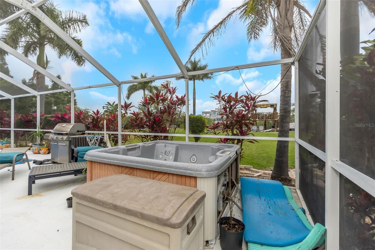 424 ISLAND CAY WAY — photo 38 of 96