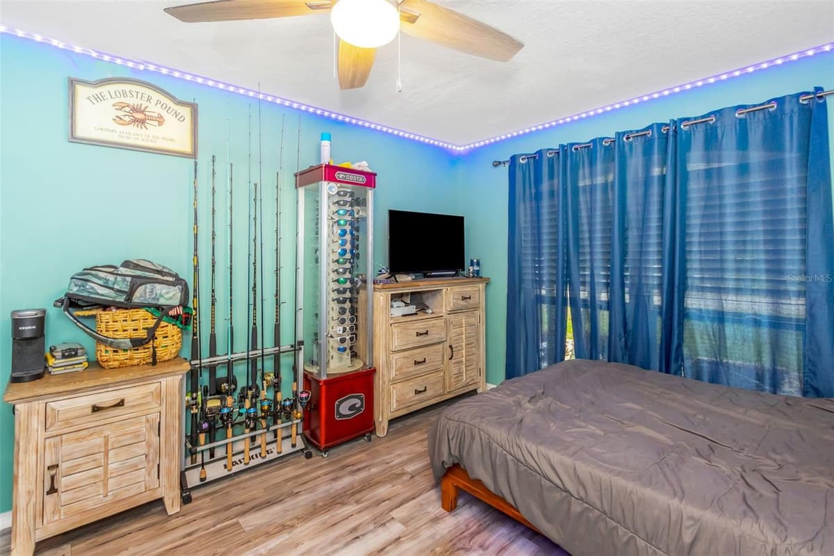 424 ISLAND CAY WAY — photo 44 of 96