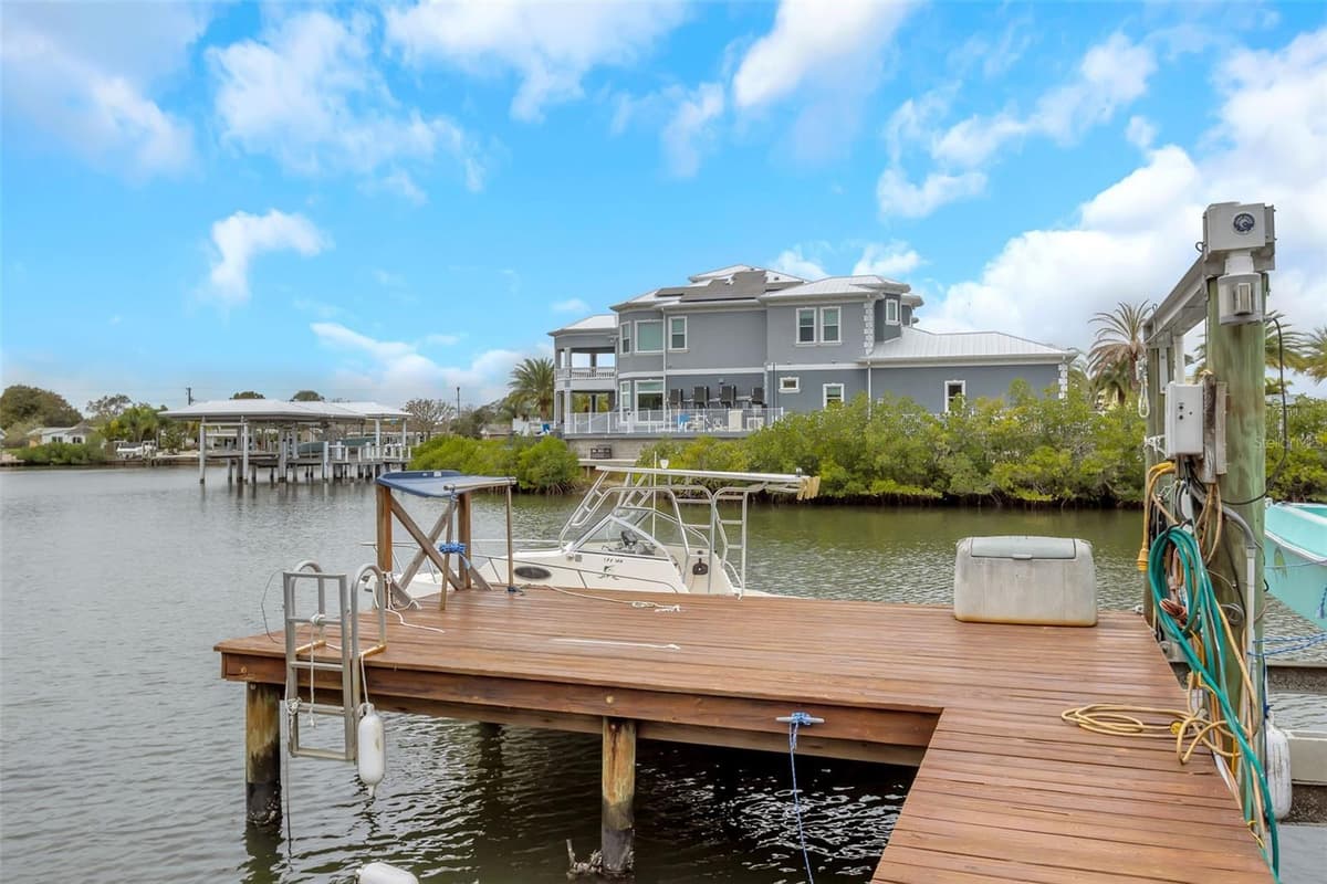 424 ISLAND CAY WAY — photo 32 of 96