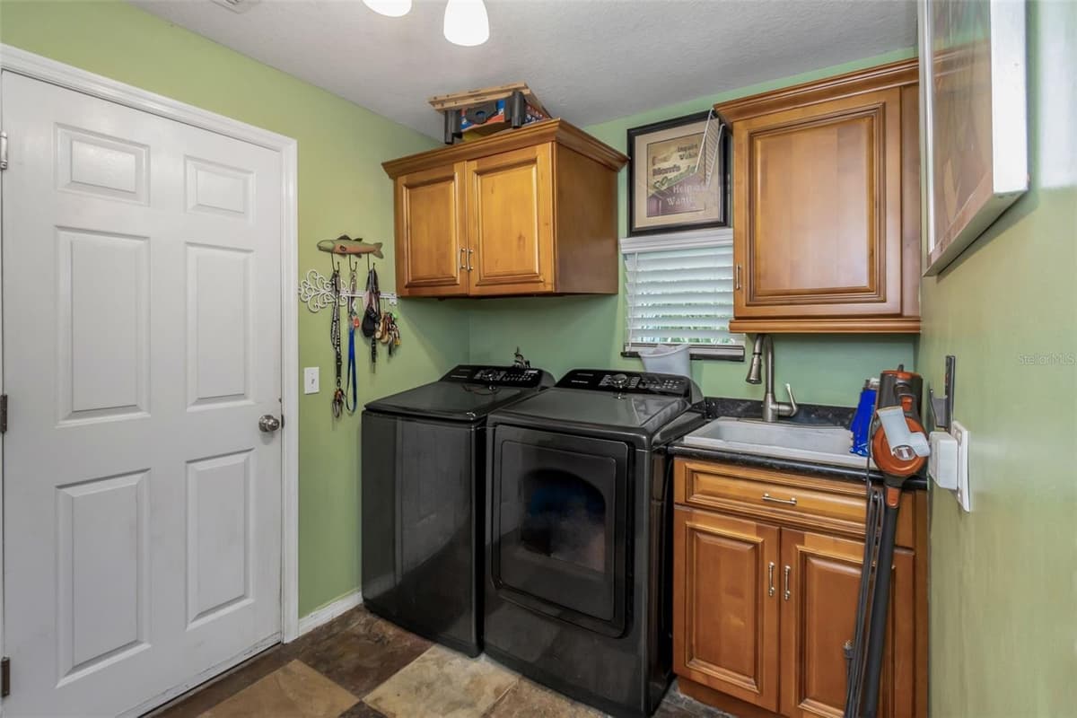 424 ISLAND CAY WAY — photo 15 of 96