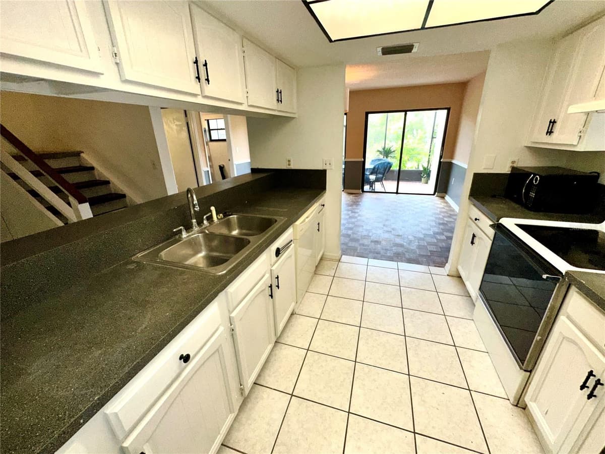 5454 SADDLEBROOK WAY — photo 11 of 50