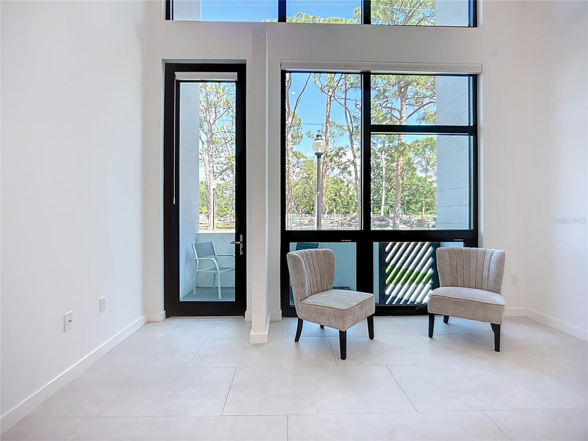 941 OSPREY AVENUE — photo 13 of 53