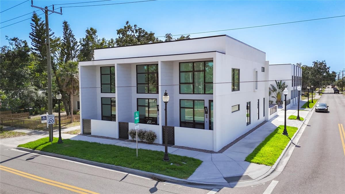 941 OSPREY AVENUE — photo 3 of 53