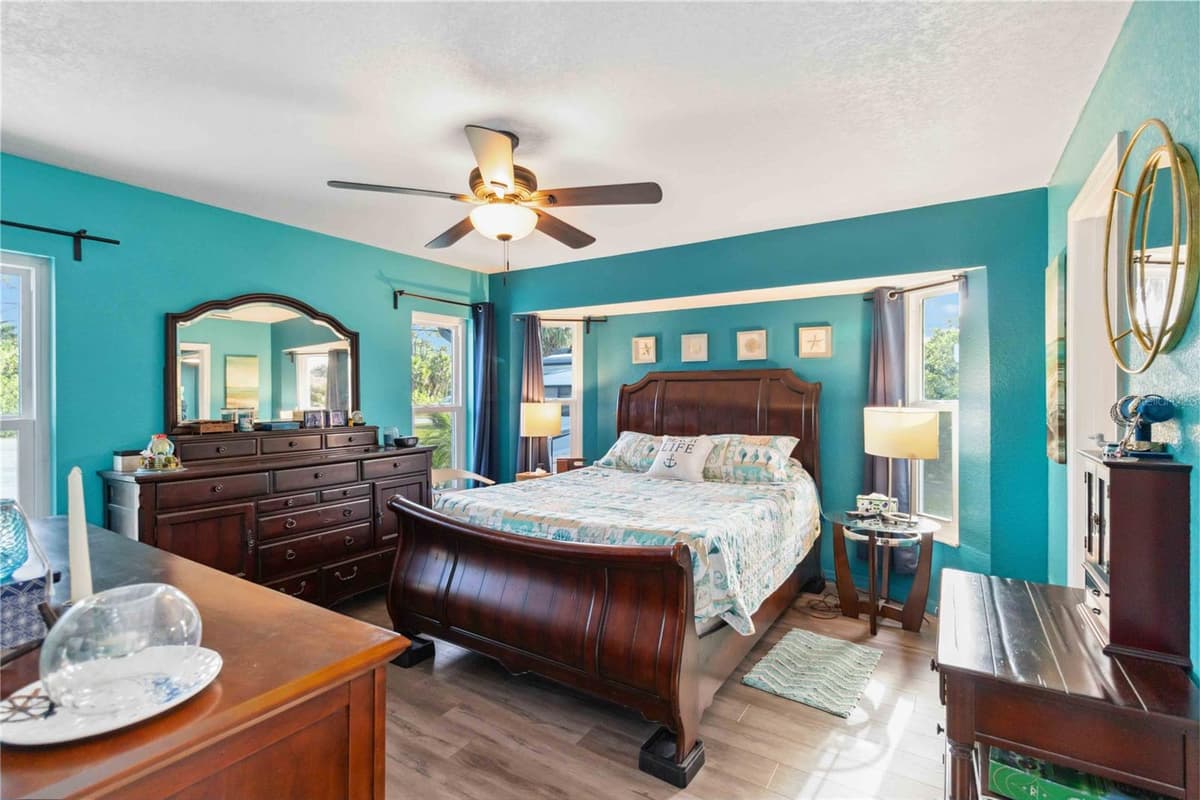 18033 EDGEWATER DRIVE — photo 19 of 50