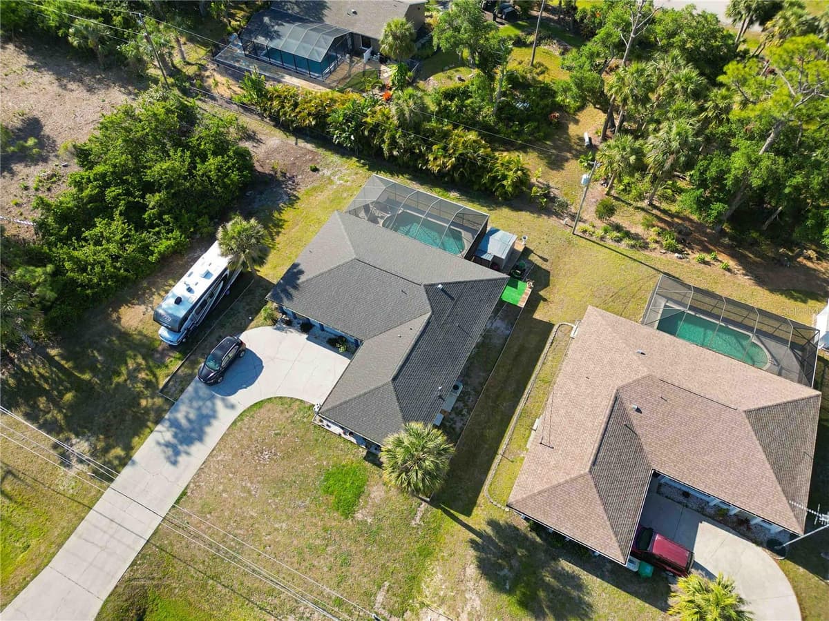 18033 EDGEWATER DRIVE — photo 31 of 50