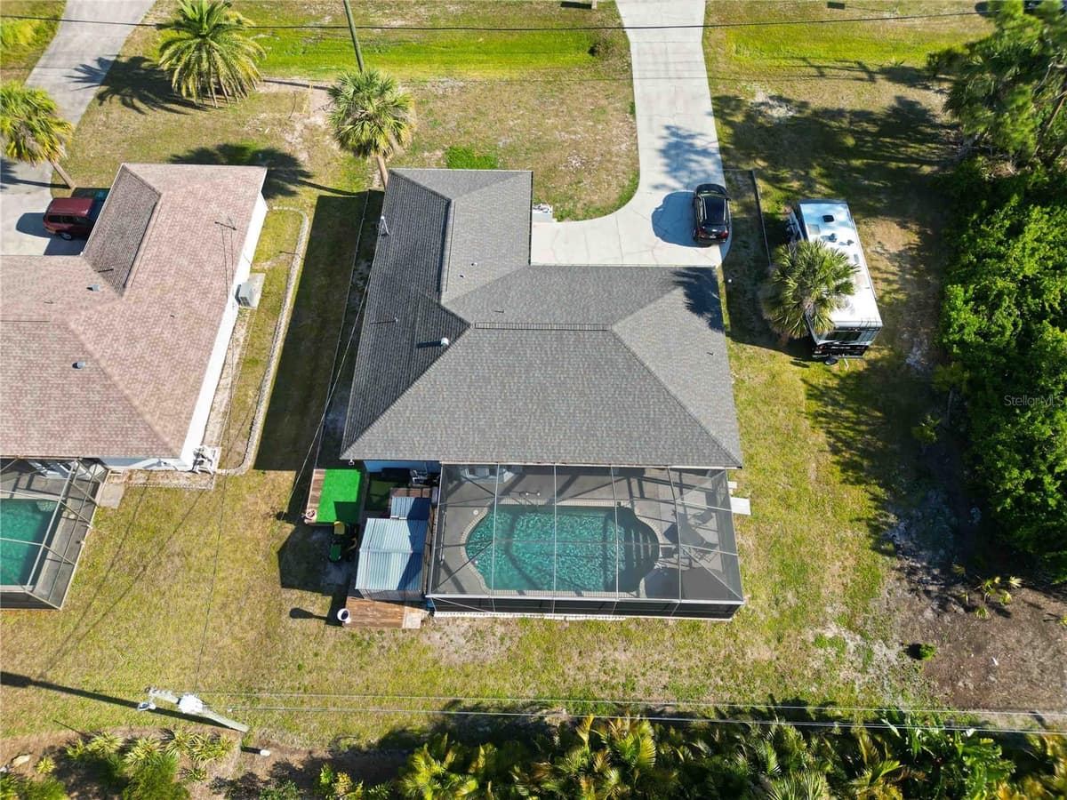 18033 EDGEWATER DRIVE — photo 33 of 50