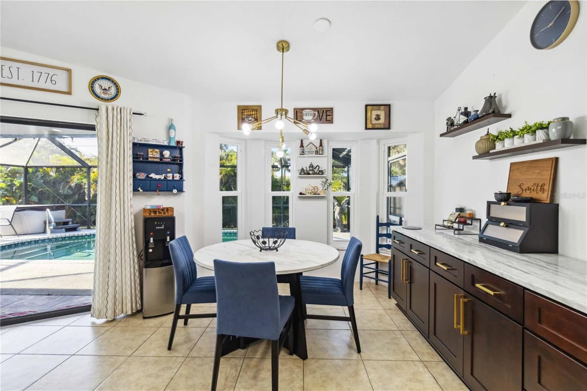 18033 EDGEWATER DRIVE — photo 11 of 50
