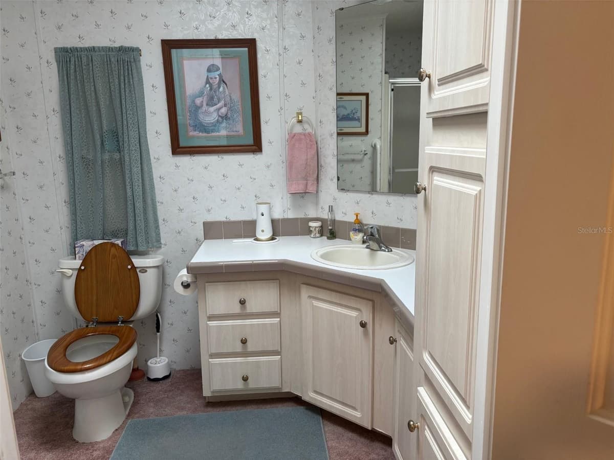 6107 GRAND OAKS DRIVE — photo 27 of 70