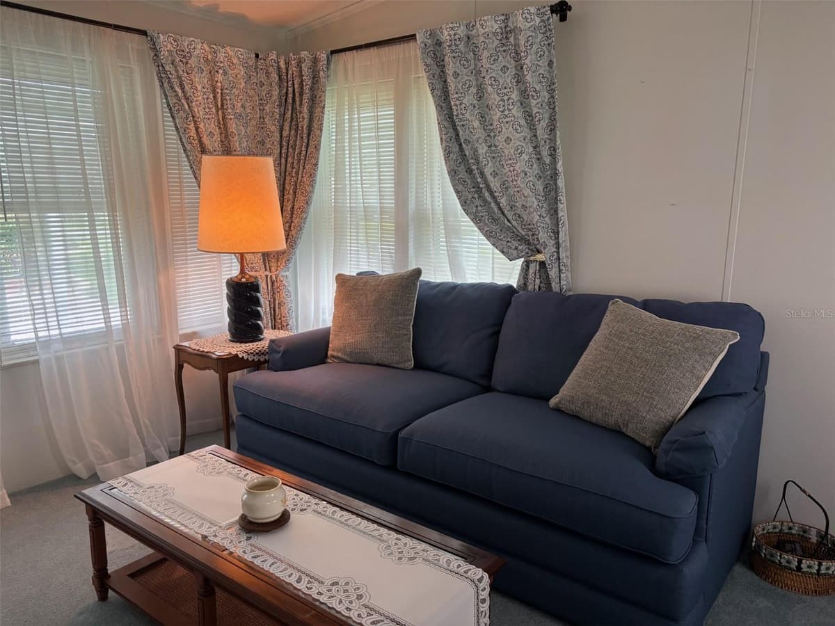 6107 GRAND OAKS DRIVE — photo 15 of 70